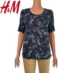 H&M Navy Paisley Print Short Sleeve Tee Women’s Size Medium